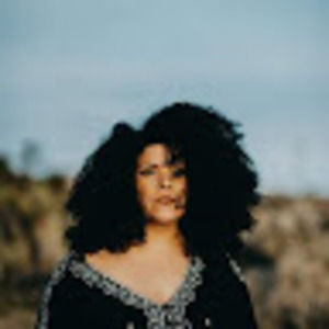 Meet your Posher, Charissa